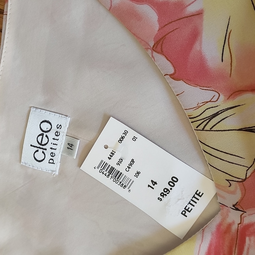 (14) NWT Cleo Petites Full Skirt Romantic Vacation Vibes Light Floral Flowy - Picture 4 of 7